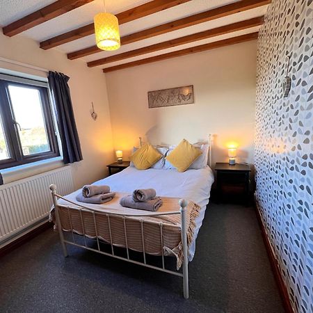 4 Bedroom Detached Farmhouse Mountain Views Beaumaris Bagian luar foto