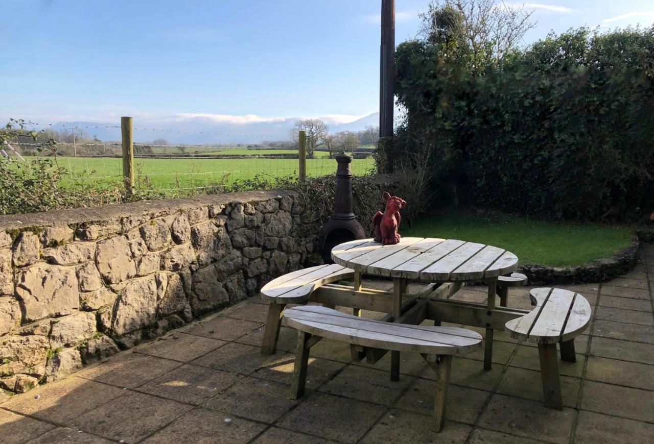 4 Bedroom Detached Farmhouse Mountain Views Beaumaris Bagian luar foto